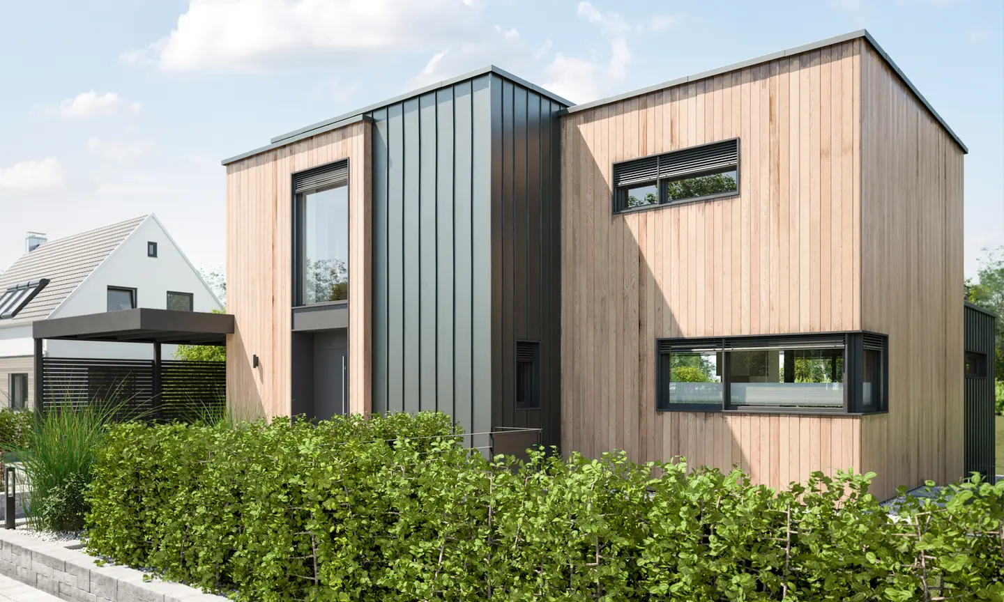 Moderne Holz- und Metallfassade eines Hauses mit großen Fenstern und umgebendem Grün.